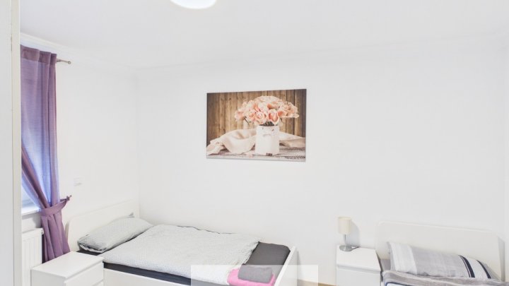 Kapitalanlage mit derzeit ca. 41.000,00 € Mieteinnahmen. Mit Steigerungspotenzial und Bauplatz.