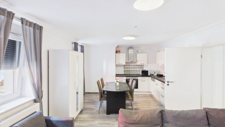 Kernsaniertes Mehrfamilienhaus in St. Ingbert/Rohrbach. Über 8% Rendite!