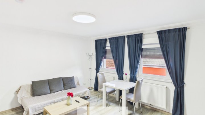 Kapitalanlage mit derzeit ca. 41.000,00 € Mieteinnahmen. Mit Steigerungspotenzial und Bauplatz.