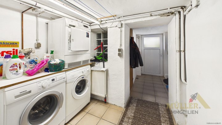 Doppelhaushälfte mit 105 m² Wohnfläche in ruhiger Lage mit Garten und Garage