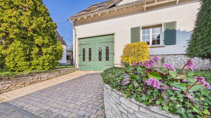 Besonderes, hochwertiges Einfamilienhaus mit 1.504 m² Grundstück in Habkirchen!