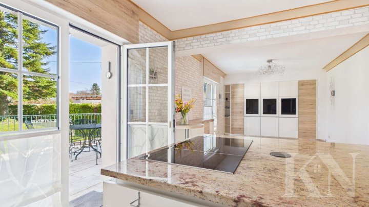 Besonderes, hochwertiges Einfamilienhaus mit 1.504 m² Grundstück in Habkirchen!