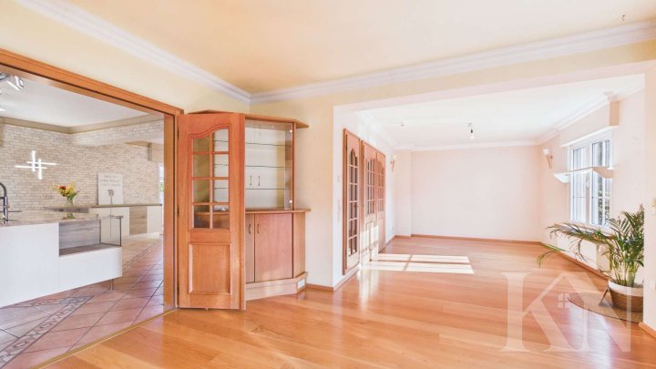 Besonderes, hochwertiges Einfamilienhaus mit 1.504 m² Grundstück in Habkirchen!