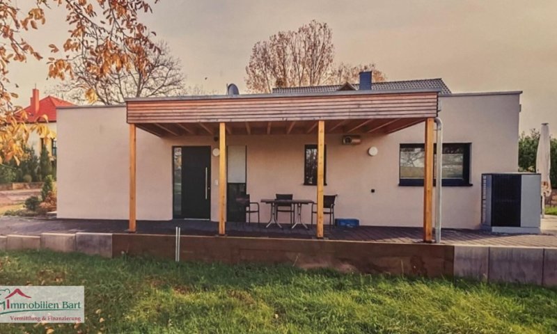 GRENZE LUXEMBURG: WOHNHAUS/ GEHOBENE AUSSTATTUNG/ SICHT INS GRÜNE