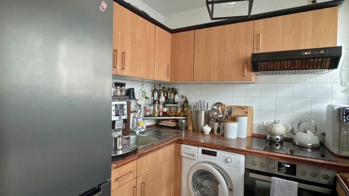 Solide vermietete 3-ZKB Maisonette mit Terrasse, Stellplatz + eigenem Eingang