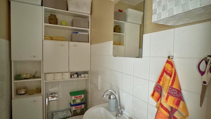 Solide vermietete 3-ZKB Maisonette mit Terrasse, Stellplatz + eigenem Eingang