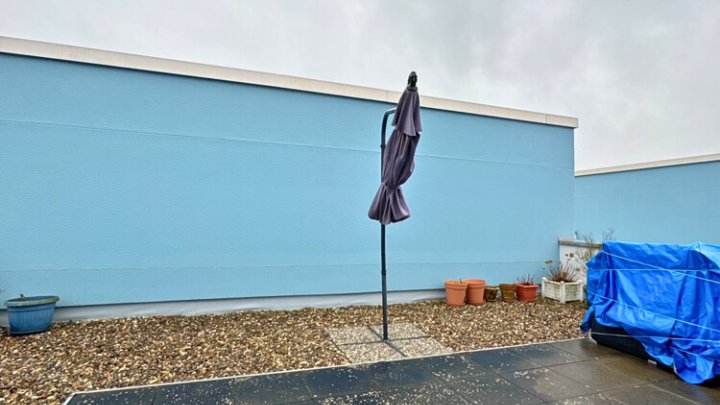 Solide vermietete 3-ZKB Maisonette mit Terrasse, Stellplatz + eigenem Eingang