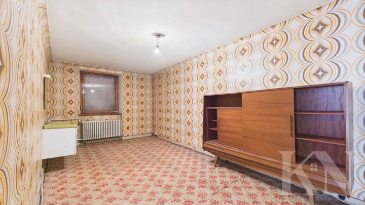 Großzügige Doppelhaushälfte mit ca. 311 m² Wohnfläche und vielseitigem Entwicklungspotenzial