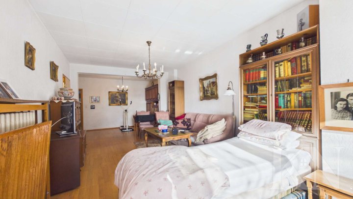 Großzügige Doppelhaushälfte mit ca. 311 m² Wohnfläche und vielseitigem Entwicklungspotenzial