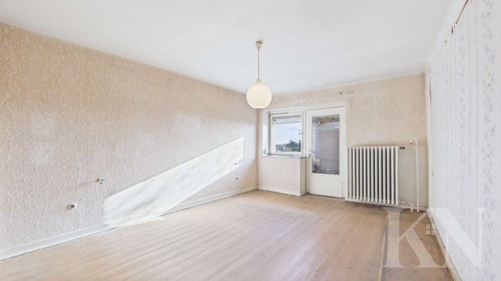 Großzügige Doppelhaushälfte mit ca. 311 m² Wohnfläche und vielseitigem Entwicklungspotenzial