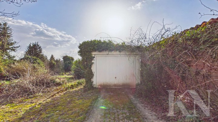 Großzügige Doppelhaushälfte mit ca. 311 m² Wohnfläche und vielseitigem Entwicklungspotenzial