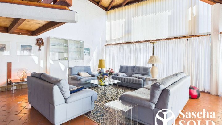 Architekturjuwel mit Galerie, Terrassen und kreativer Seele in ruhiger Bestlage von Dudweiler