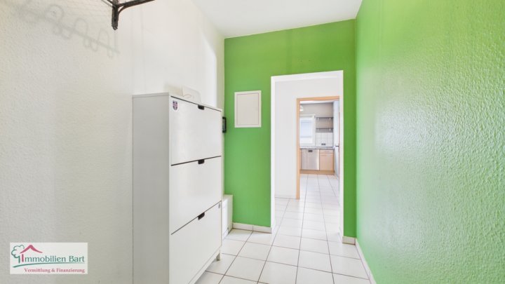 DIREKT AN DER LUXEMBURGISCHEN GRENZE: 80 M² WOHNUNG / 2 SCHLAFZIMMER / 2 GARAGEN