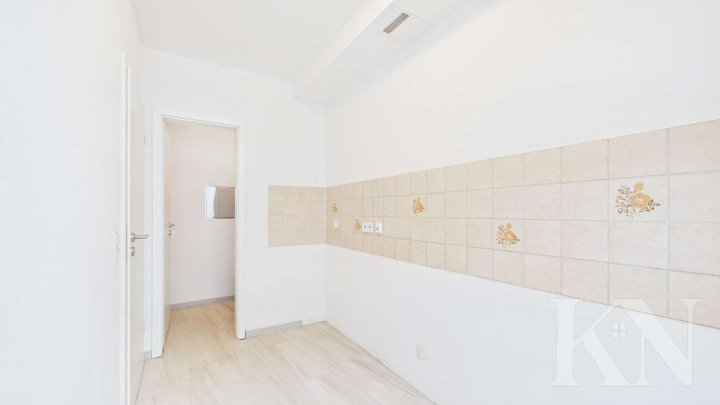 Attraktive 2-ZKB-Wohnung mit Stellplatz in ruhiger Lage von Saarbrücken-Bischmisheim!