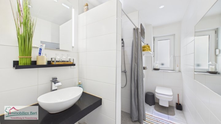 MERZIG: CHARMANTES WOHNHAUS IN WALDRANDLAGE / GARAGE/ TERRASSE / WALDZUGANG