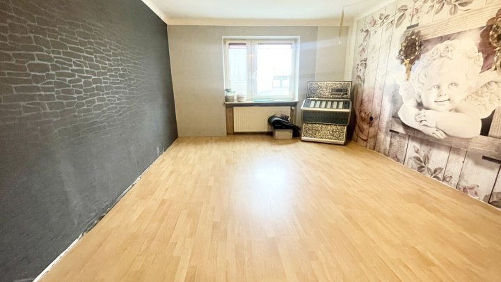 Freistehendes Wohnhaus mit großzügigem Grundstück in attraktiver Lage