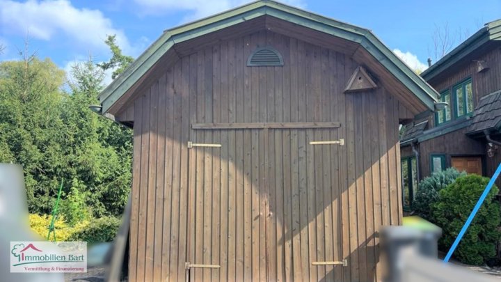 AN DER A8 ! GEWERBEBETRIEB AUF 4.070 M² GRUNDSTÜCK!