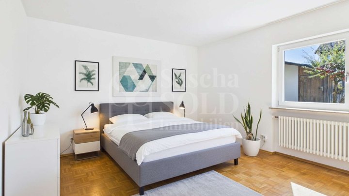 Gepflegter Bungalow mit Grundofen, sonniger Terrasse, Garten und Garage in Dudweiler-Süd