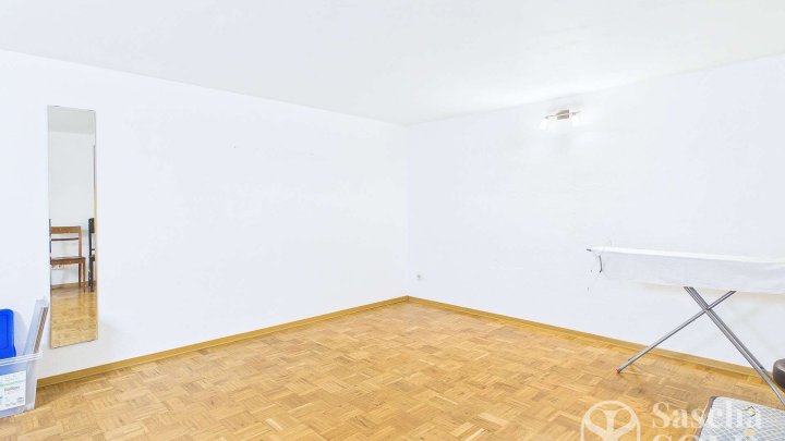 Gepflegter Bungalow mit Grundofen, sonniger Terrasse, Garten und Garage in Dudweiler-Süd