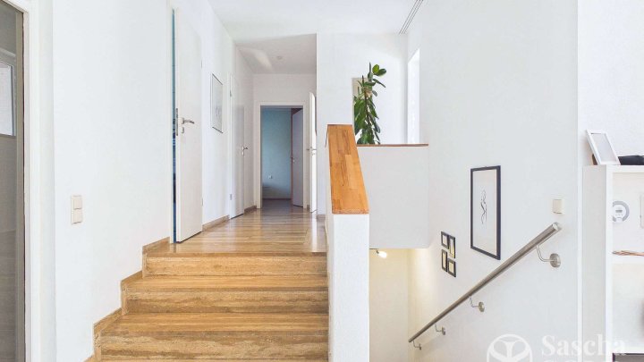 Gepflegter Bungalow mit Grundofen, sonniger Terrasse, Garten und Garage in Dudweiler-Süd