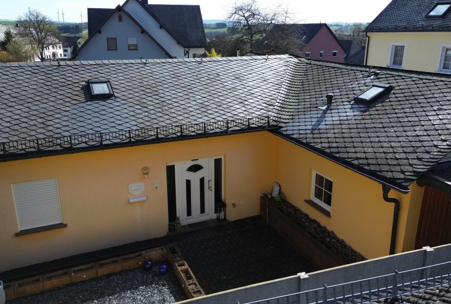 Hausfront (Nebengebäude)