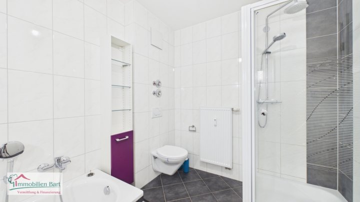 DIREKTE GRENZE L-REMICH/L-SCHENGEN: GEPFLEGTE 3ZKB WOHNUNG MIT CARPORT IN PERL-BESCH!