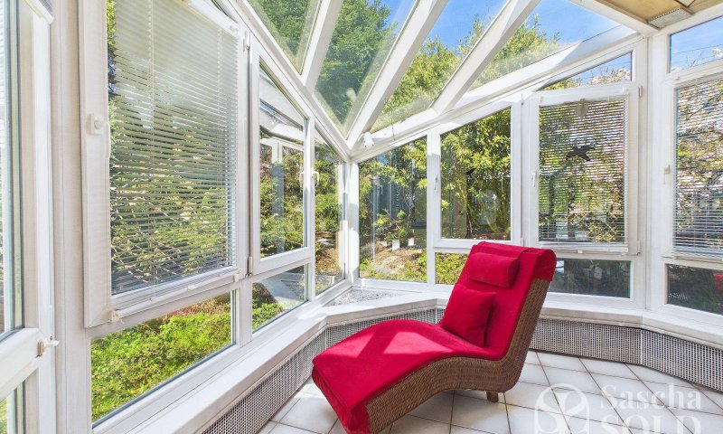 Großzügiges Anwesen in Sackgassenlage – Pool, Sauna, Wintergarten, Balkon & Doppelgarage