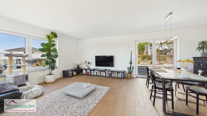 GRENZNÄHE LUXEMBURG: A+ BUNGALOW VON 2017 IN TOP-WOHNLAGE!