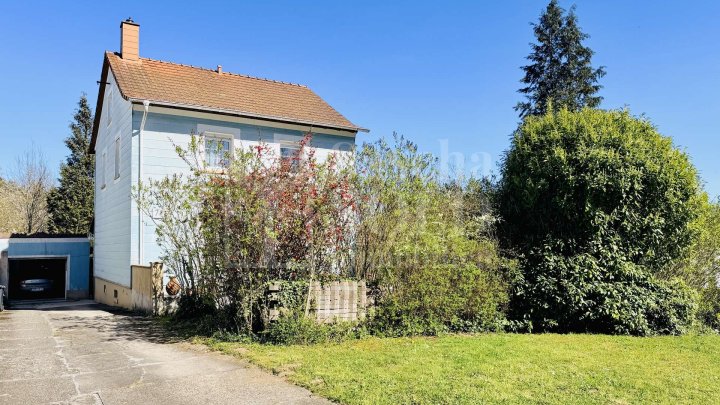 Einfamilienhaus in ruhiger Sackgassenlage auf weitläufigem Grundstück in St. Ingbert