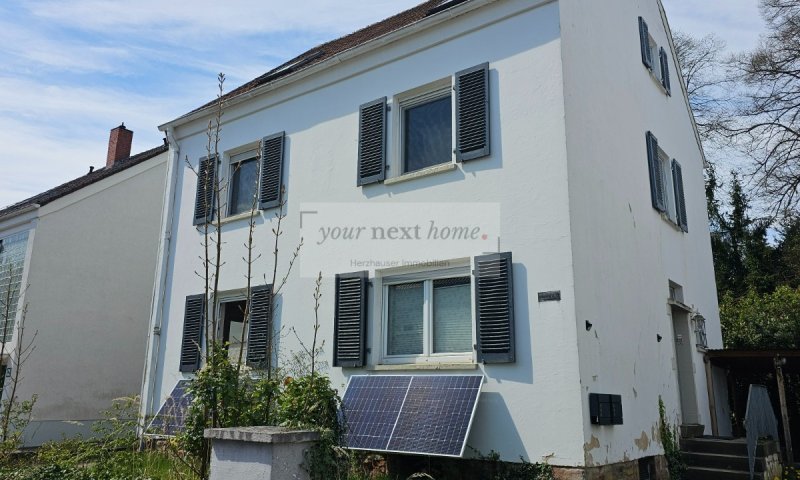 Freistehendes 1–2 Familienhaus mit Potenzial für Handwerker in ruhiger Wohnlage von St. Ingbert