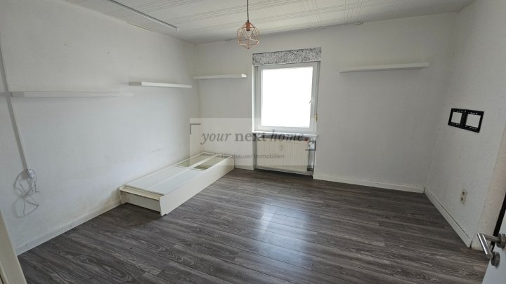 Freistehendes 1–2 Familienhaus mit Potenzial für Handwerker in ruhiger Wohnlage von St. Ingbert