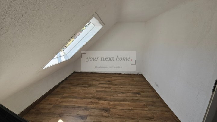 Freistehendes 1–2 Familienhaus mit Potenzial für Handwerker in ruhiger Wohnlage von St. Ingbert