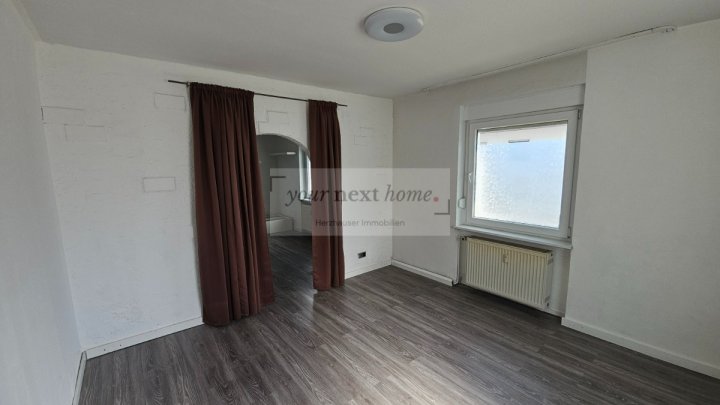 Freistehendes 1–2 Familienhaus mit Potenzial für Handwerker in ruhiger Wohnlage von St. Ingbert