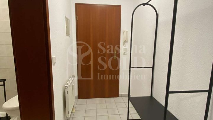 Renovierte 1-Zimmer-Wohnung in gepflegtem Mehrfamilienhaus in zentraler Lage von Saarbrücken-Scheidt