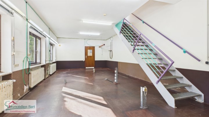 MERZIG: 430 M² WOHN-/ NUTZFLÄCHE IN GUTEM ZUSTAND!