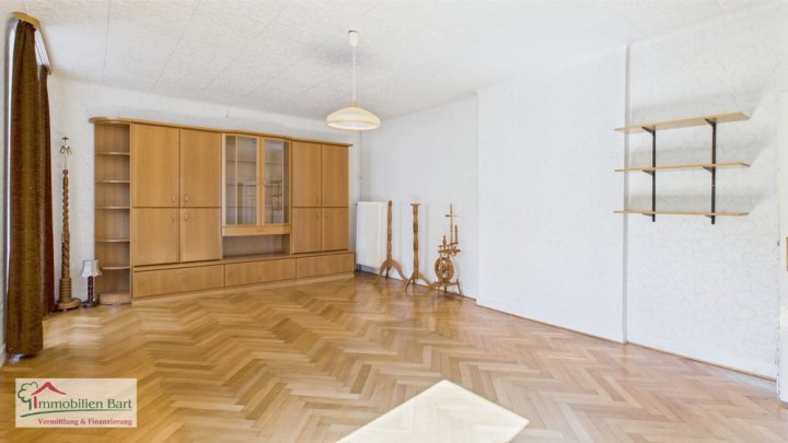 MERZIG: 430 M² WOHN-/ NUTZFLÄCHE IN GUTEM ZUSTAND!