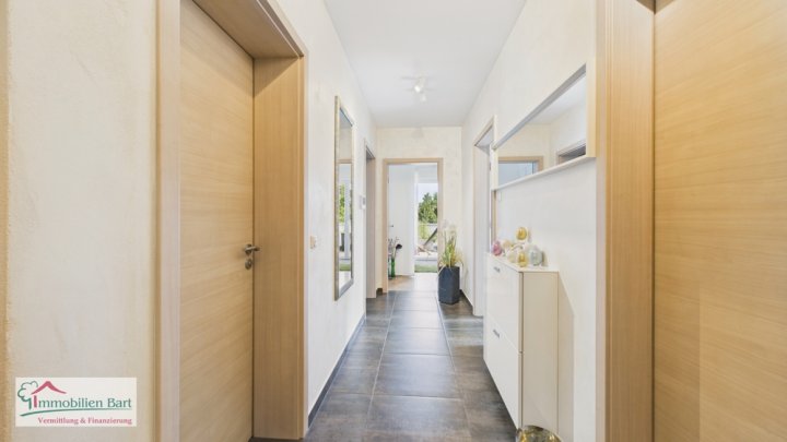 ALTERSGERECHTES WOHNEN! PENTHOUSE MIT GARAGE, WEITBLICK UND KOMFORT!