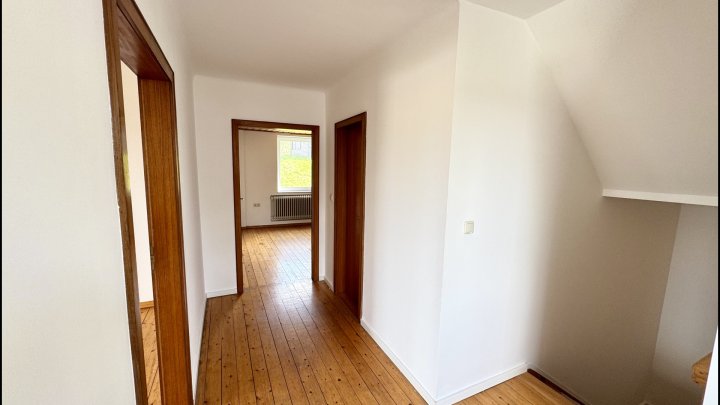 Wohnen mit Weitblick  - Kernsanierte Altbauvilla mit Charme in Merzig - Hilbringen