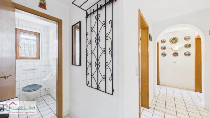 GRENZE L-WORMELDANGE:

IDYLLISCHES LANDLEBEN IM EHEMALIGEN BAUERNHAUS / GARAGEN / SCHEUNE / WERKSTATT