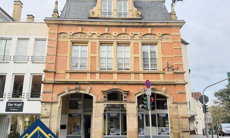 Moderne Gewerbefläche mit Galerie, Wintergarten & Top-Ausstattung im Zentrum von St. Ingbert