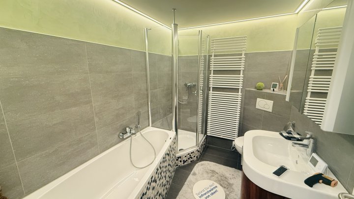 Moderne Gewerbefläche mit Galerie, Wintergarten & Top-Ausstattung im Zentrum von St. Ingbert