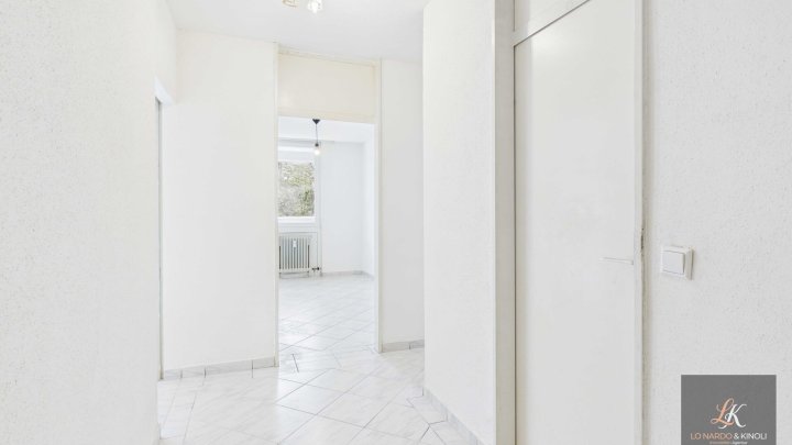 Gepflegte 2-Zimmer-Wohnung mit Balkon in Homburg nähe Uni-Klinik