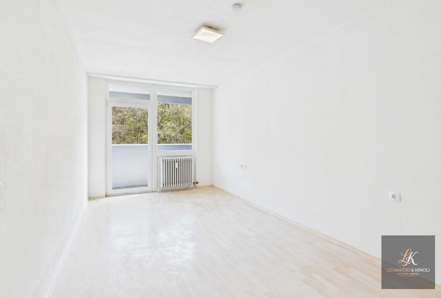 Gepflegte 2-Zimmer-Wohnung mit Balkon in Homburg nähe Uni-Klinik