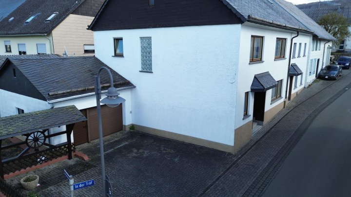 Nationalpark-Idylle: Einfamilienhaus in Malborn