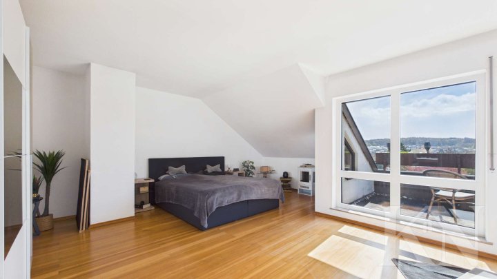 Moderne Maisonettewohnung mit Balkon & Loggia in ruhiger Lage von Friedrichsthal