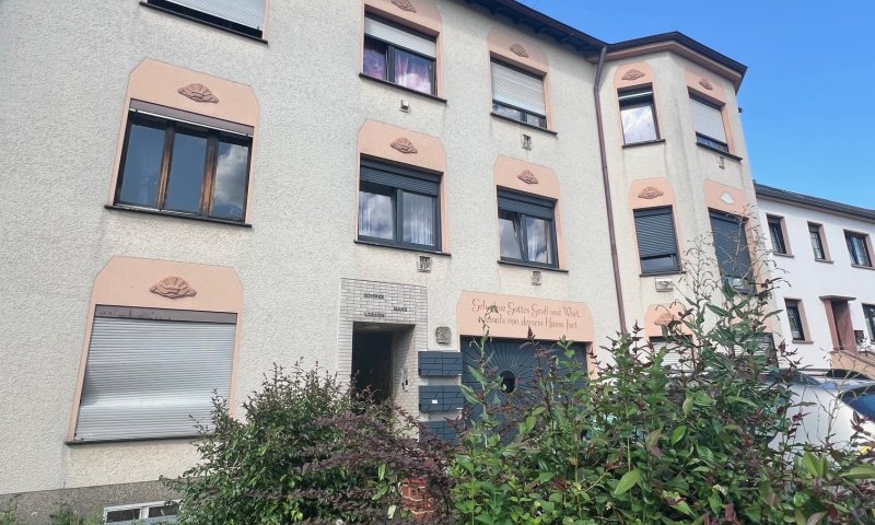 Kapitalanleger aufgepasst!!! 6-Familienhaus mit großem Garten in Wadgassen-Hostenbach zu verkaufen