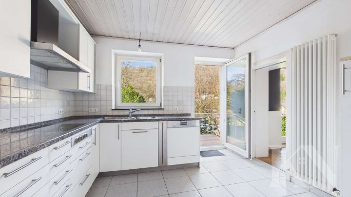 Altbaujuwel mit Potenzial – verwirklichen Sie hier Ihre Wohnideen