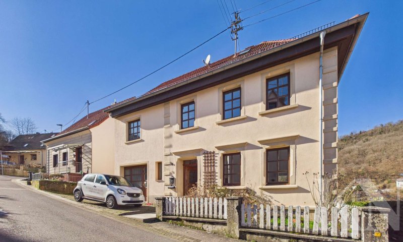 Altbaujuwel mit Potenzial – verwirklichen Sie hier Ihre Wohnideen