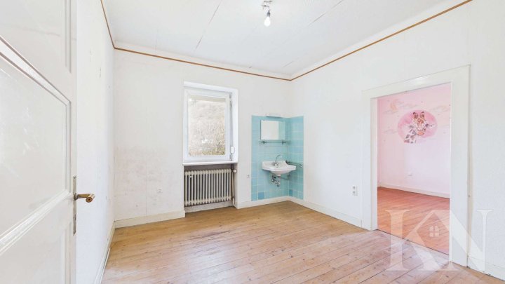 Altbaujuwel mit Potenzial – verwirklichen Sie hier Ihre Wohnideen