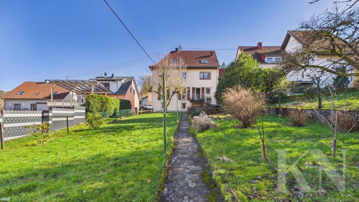 Altbaujuwel mit Potenzial – verwirklichen Sie hier Ihre Wohnideen